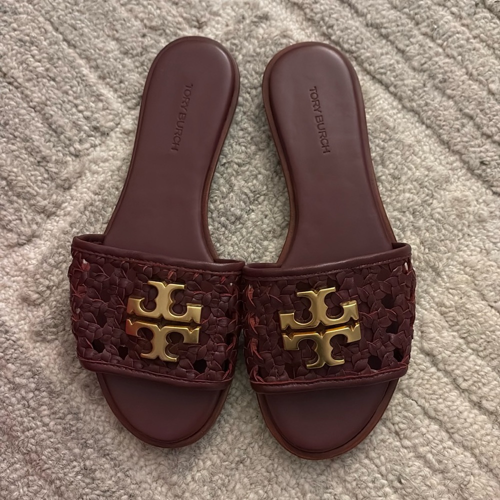 Brand new never worn Tory Burch Eleanor slide